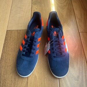 NWOB adidas Originals Gazelle Sneakers Men’s Sz 11 Collegiate Navy Orange